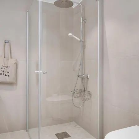 Vervet I Center I Amazing Balcony